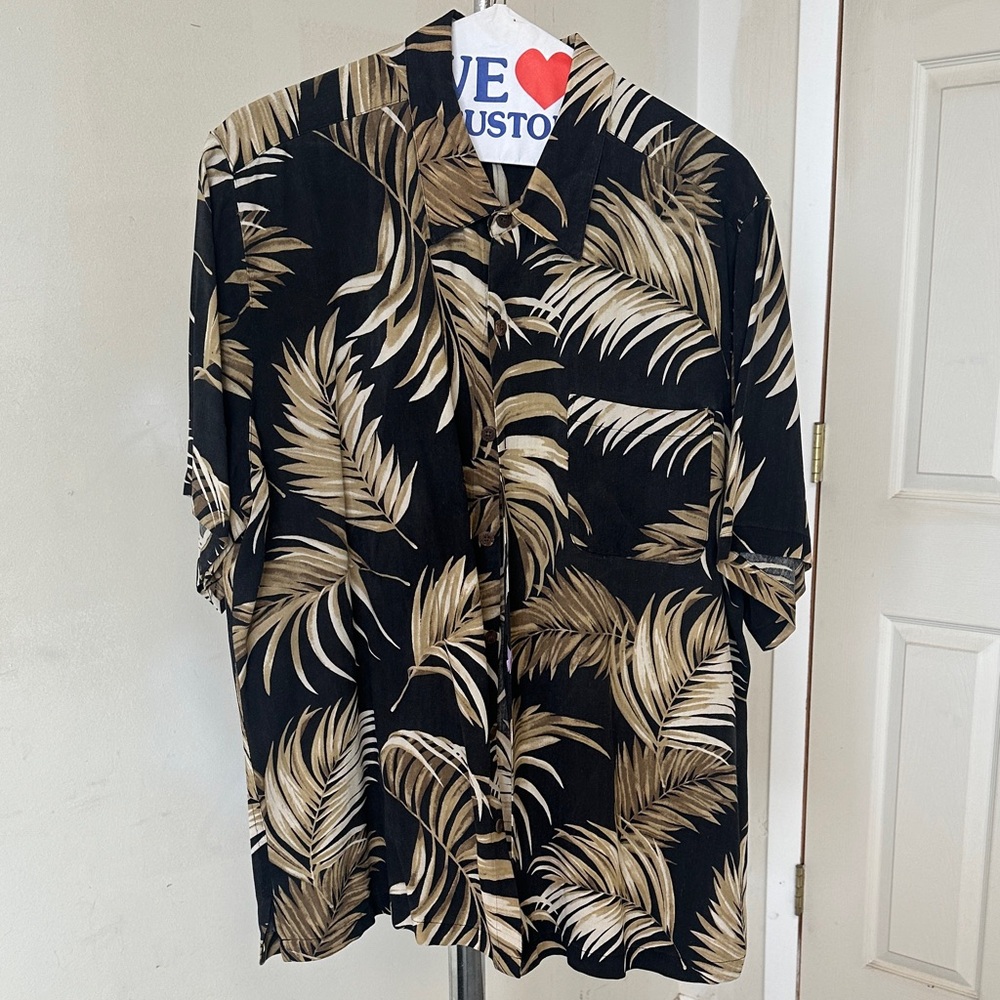 Caribbean Joe Black and Tan Leaf Print Casual Button Down Shirt